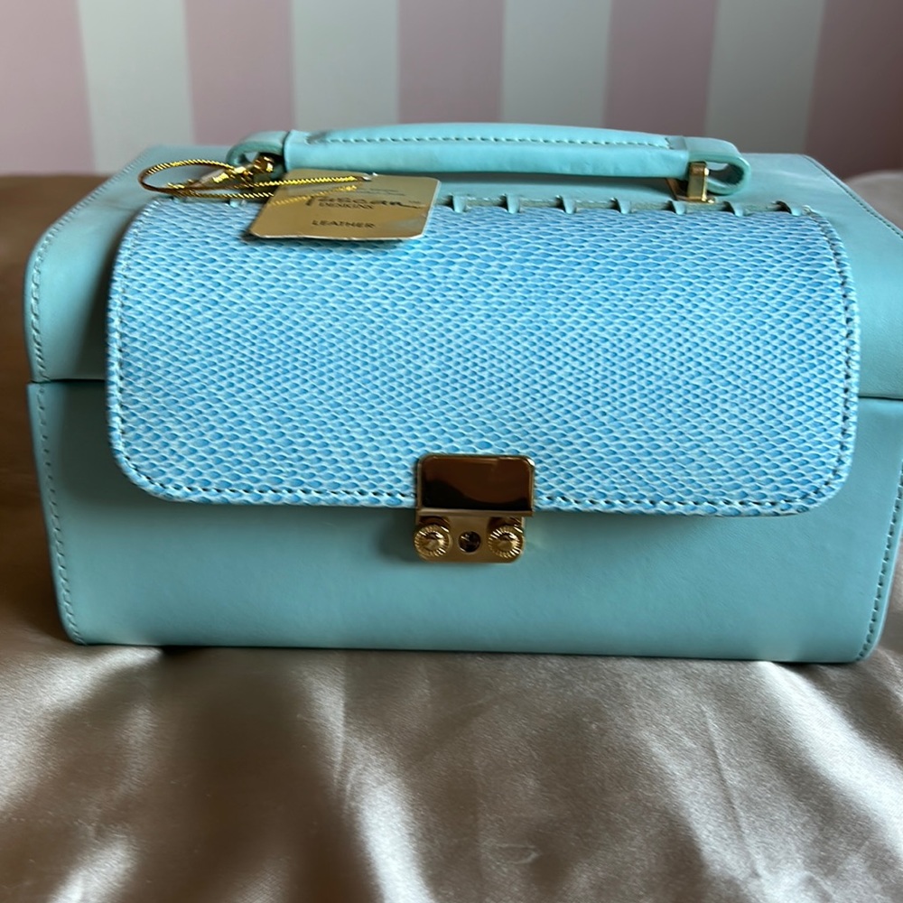 Perfect Mother’s Day gift - Leather jewelry box